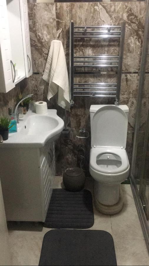 Appartement Bakirkoy Merkezde 2+1 Kendi Evinizdeki Sicaklik